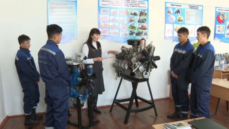 Курсы для безработных организовали в Абайской области