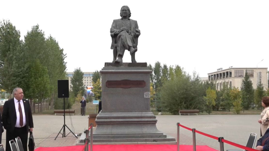 90-летие Кадыра Мырза Али: в ЗКО почтили память казахского поэта и писателя