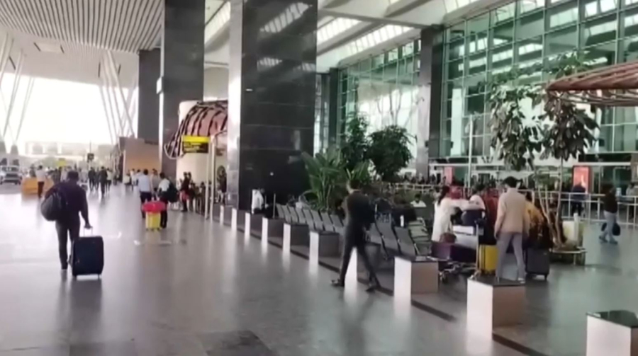 Үндістанда әуе қатынасы тоқтап тұр