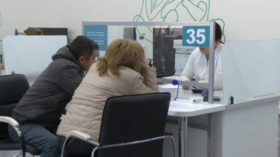 16 тысяч казахстанцев исключили из очереди на жилье