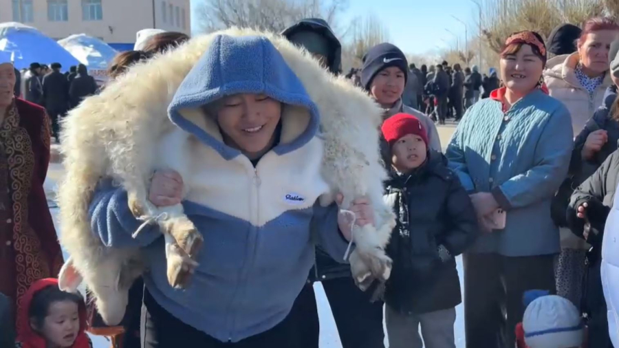 Наурызнама: шығыста қыз-келіншектер серке көтеруден жарысты