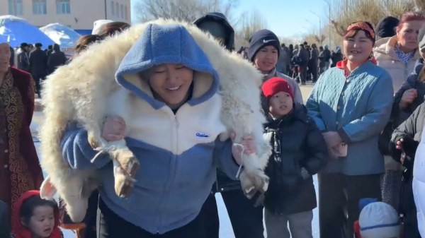 Наурызнама: шығыста қыз-келіншектер серке көтеруден жарысты