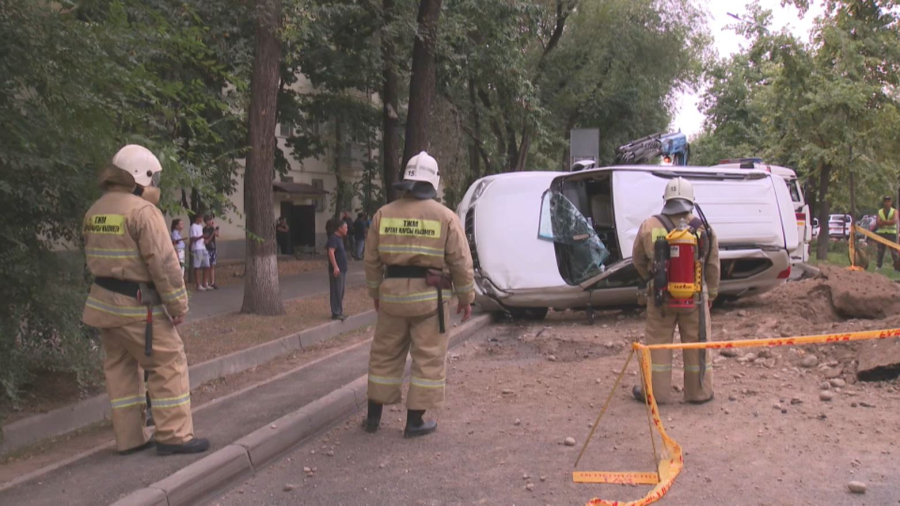 Алматыда жерасты газ құбыры жарылды