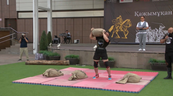 Алматыда «Қажымұқан жолы» ұлттық күш турнирі өтті
