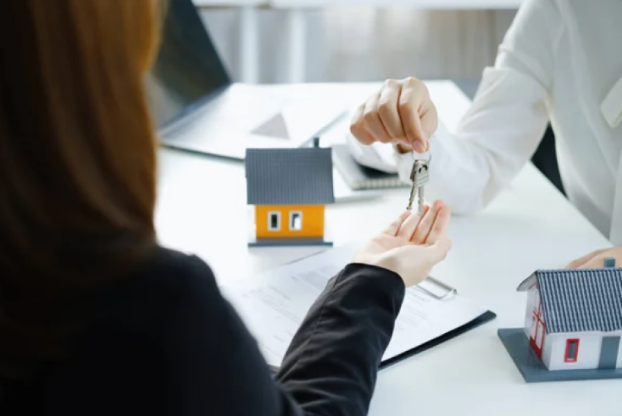 Рынок жилья в июле: количество сделок выросло почти на 20%