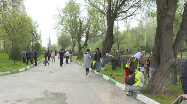 Шымкентте тазалық акциясына 3 мың адам қатысты