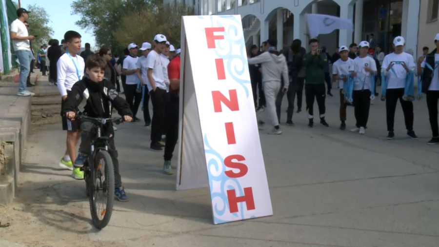 Атырауда Бірлік күніне арналған марафон мәресіне жетті