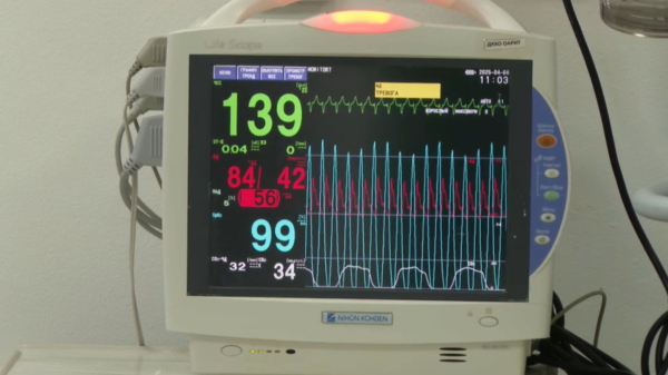 Астаналық кардиохирургтар жүрек ақауын жаңа әдіспен емдей бастады