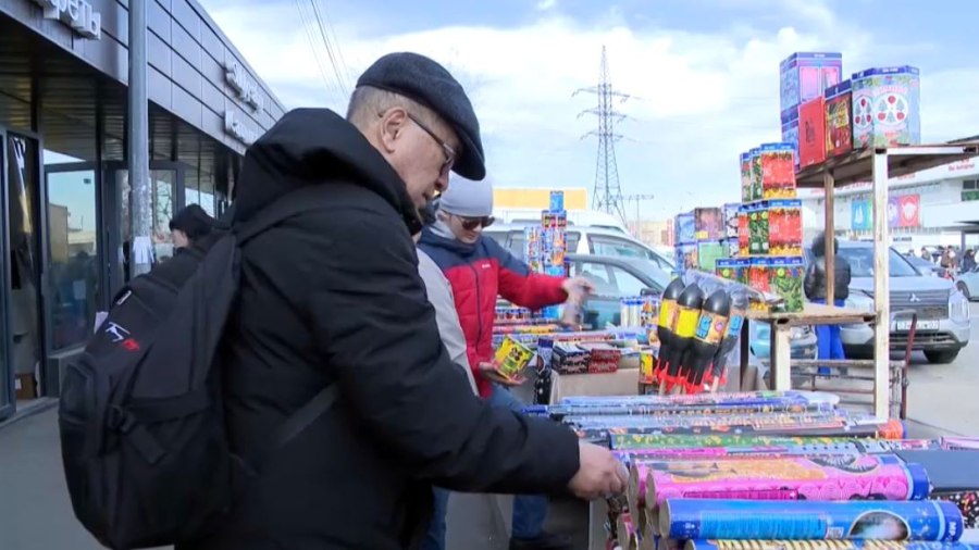 Алматы тұрғындары отшашуды көптеп сатып алуда