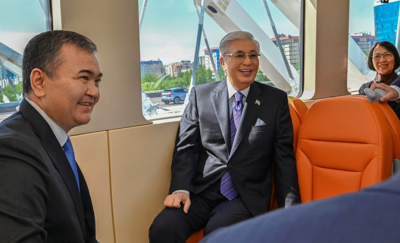 Президент запустил работу Astana LRT