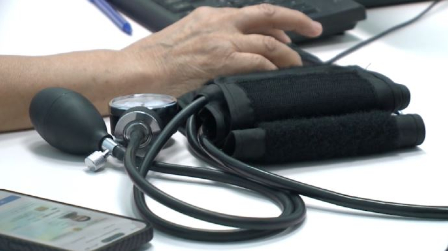 Около 400 частных клиник закрыли в Казахстане