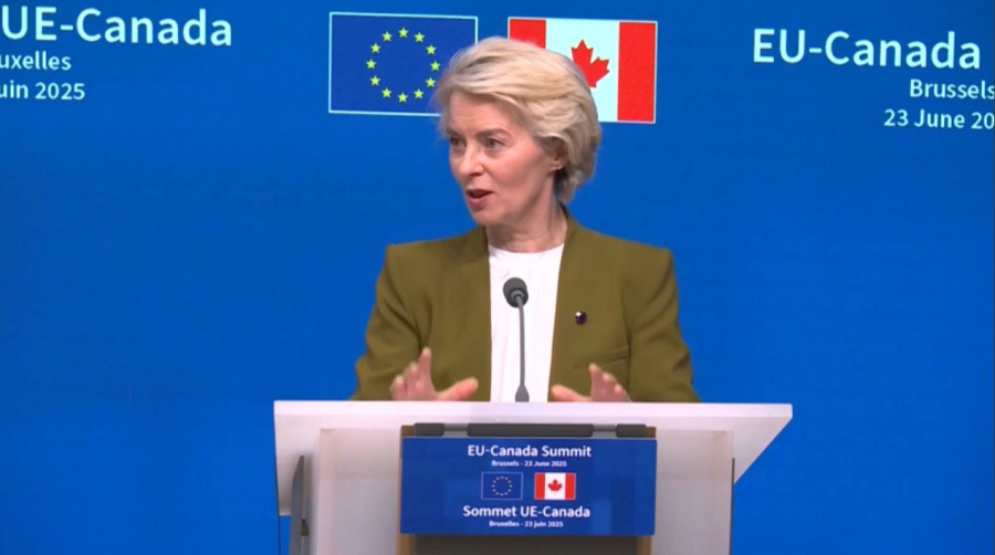 Главе Еврокомиссии хотят объявить вотум недоверия