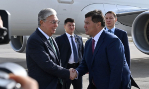 Глава государства прибыл в Кызылординскую область