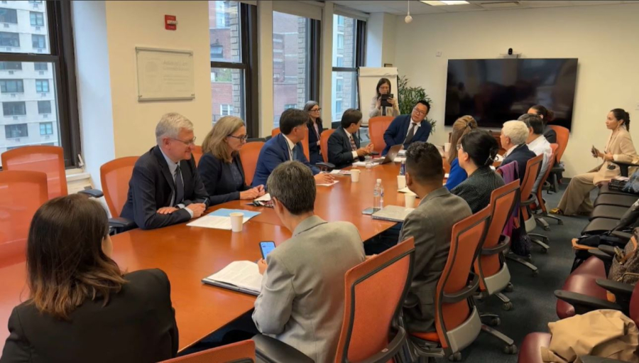 Сарапшылар қазіргі қоғамдық басқару мәселелерін талқылады