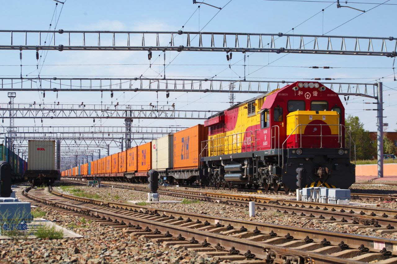 Алашанькоуский железнодорожный пограничный переход пропустил более 5000 поездов Китай–Европа 