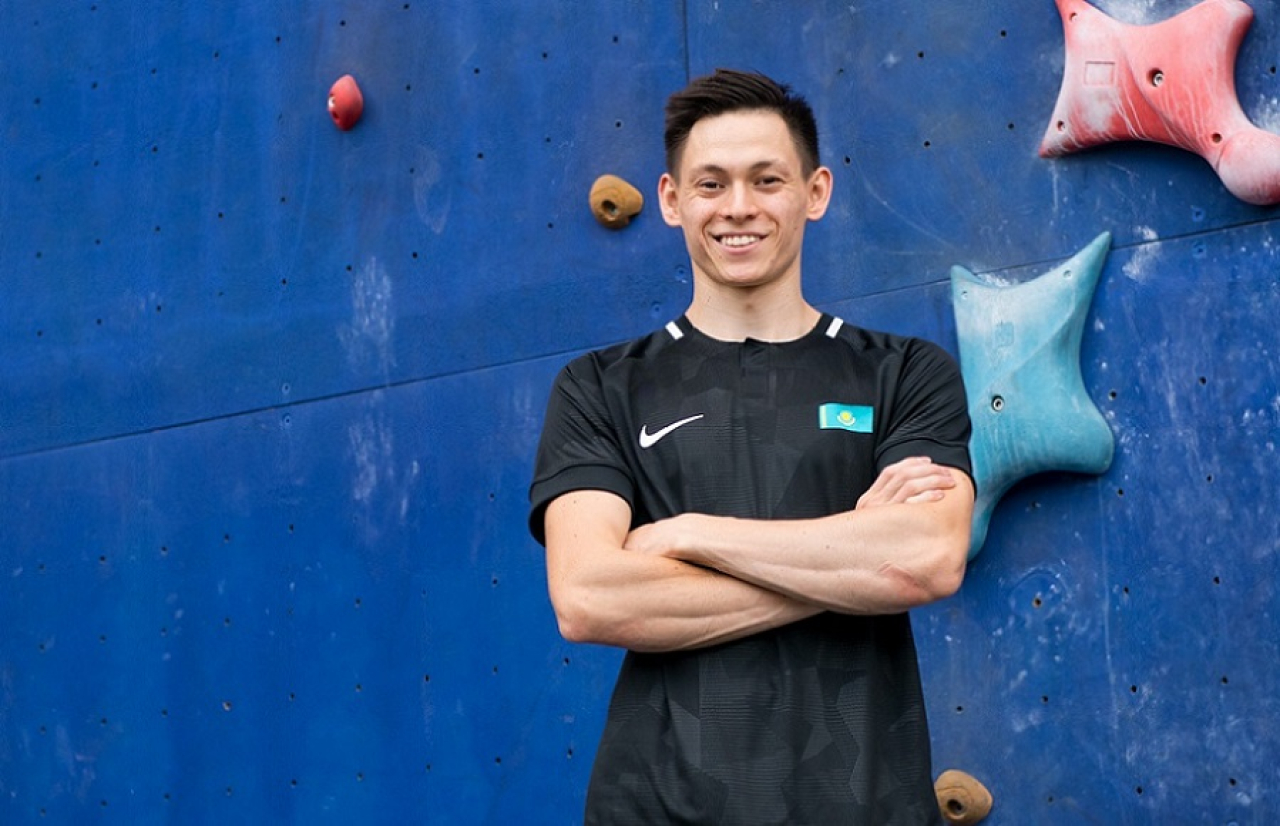 Казахстанец завоевал золото на этапе Кубка Азии по скалолазанию