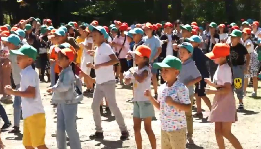 Больше 190 тысяч школьников отдохнут в летних лагерях Жамбылской области