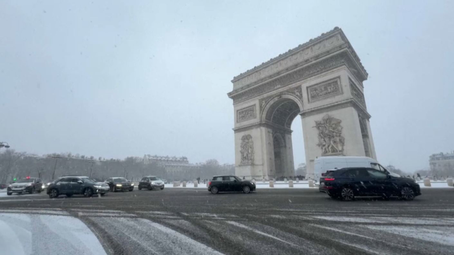 Францияда толассыз қар жауып тұр