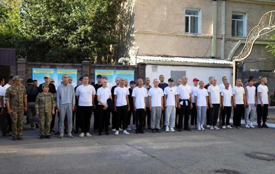 Повестка, медкомиссия, отсрочки: полный разбор призыва в Казахстане