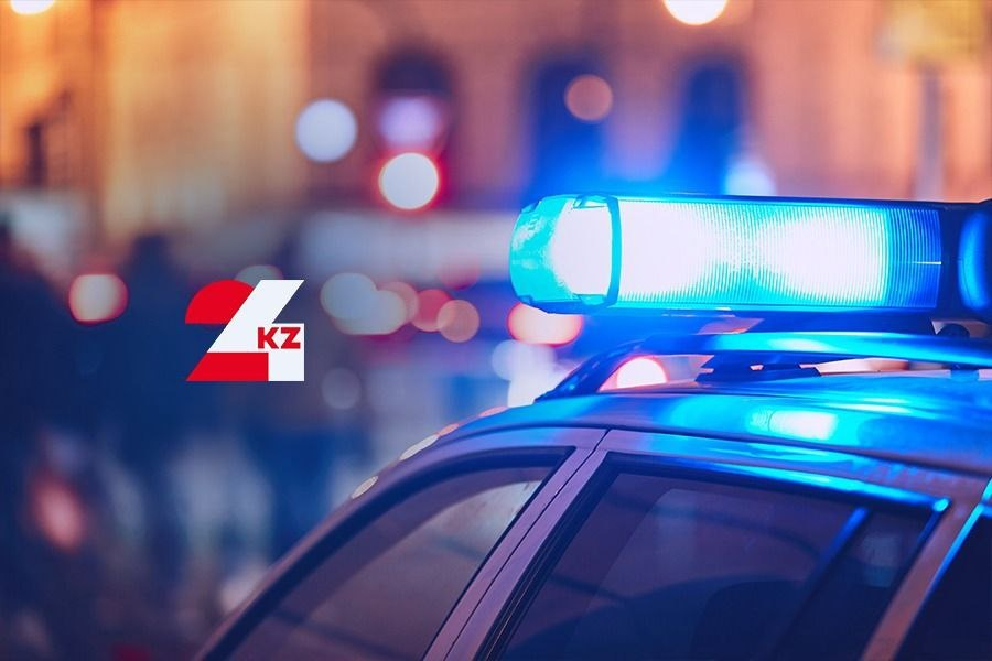 ЧП в Павлодаре: пострадавшие упали на козырек подъезда