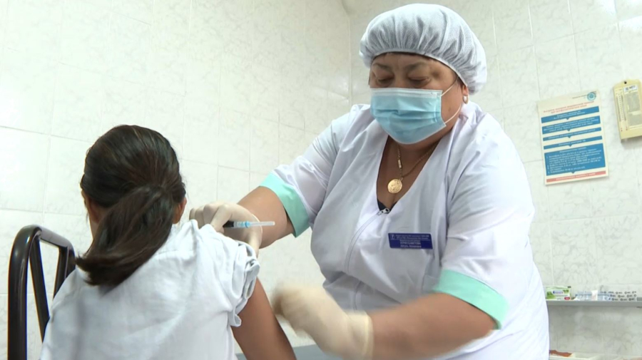 Абай облысында 204 мың қыз бала папиллома вирусына қарсы вакцина алды