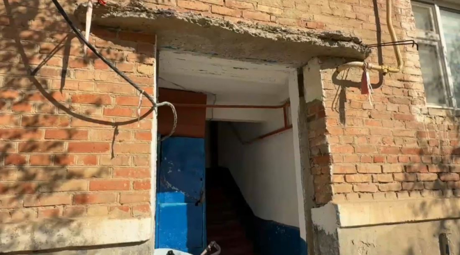 Мақат ауданында 107 көпқабатты үйдің тозығы жеткен