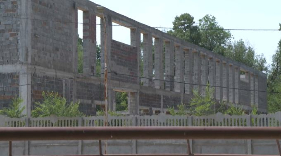 Крытый манеж для детей стал долгостроем в Таразе