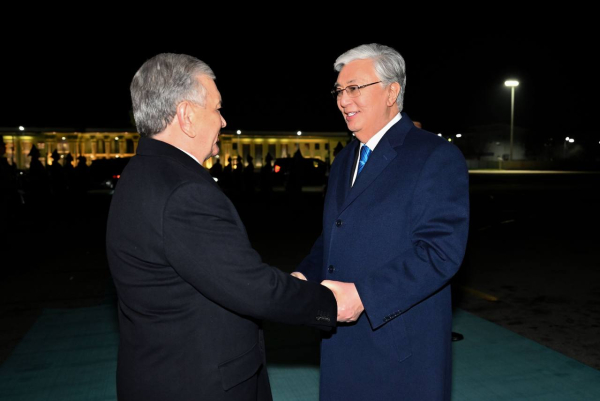 Шавкат Мирзиёев завершил свой рабочий визит в Казахстан