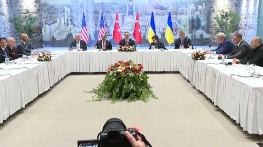 Переговоры по украинскому конфликту начались в Стамбуле