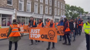 Британские экоактивисты вышли на акции протеста