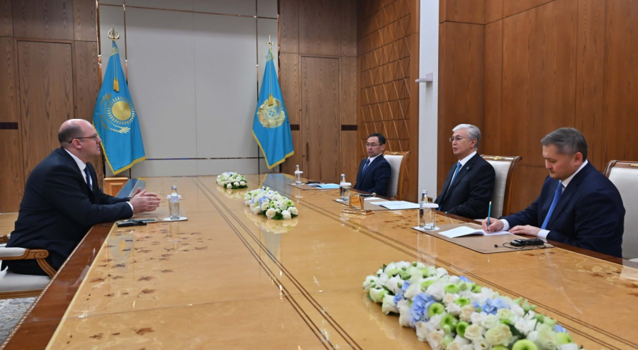 Глава государства провел встречу с ректором МИФИ