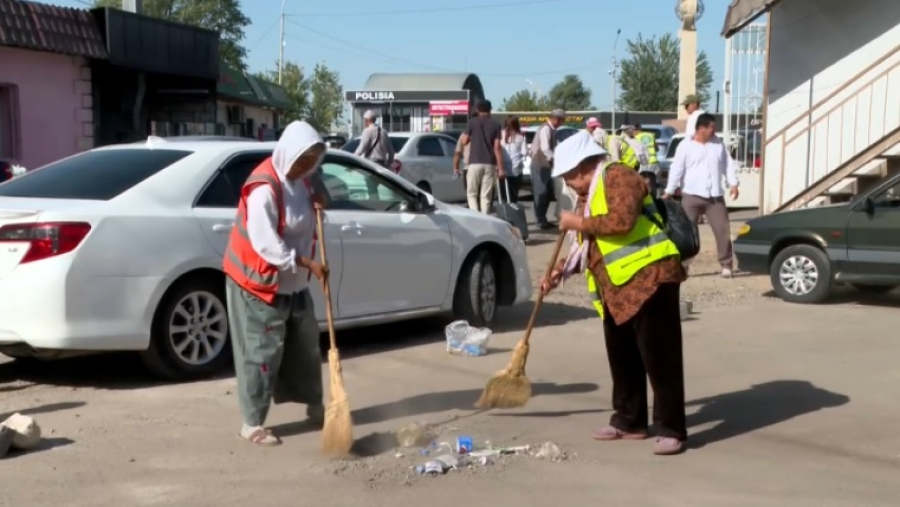 В Сарыагаше оштрафовали 180 нарушителей саннорм