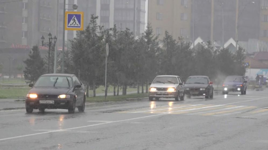 Абай облысында қар мен жаңбыр жауады   