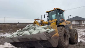 Жібек жолы ауылында тасқынның алдын алу жұмыстары жүріп жатыр