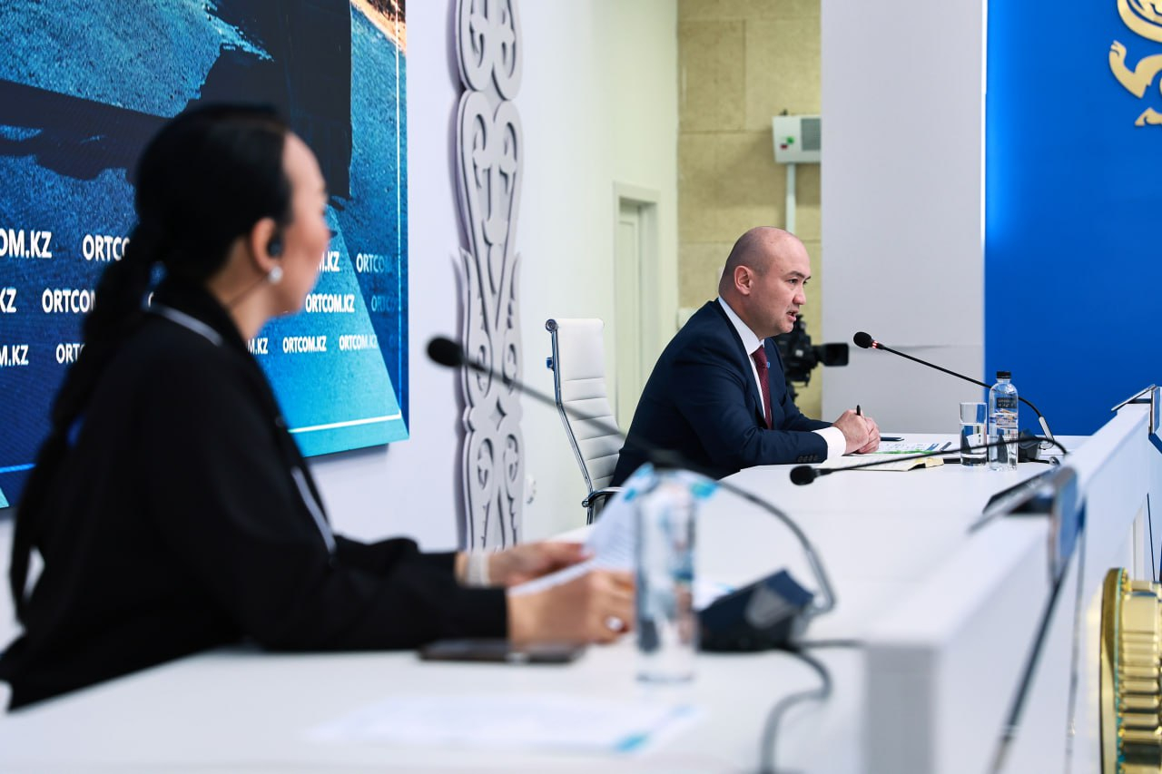 Казахстанцам предложили проверять качество дорог