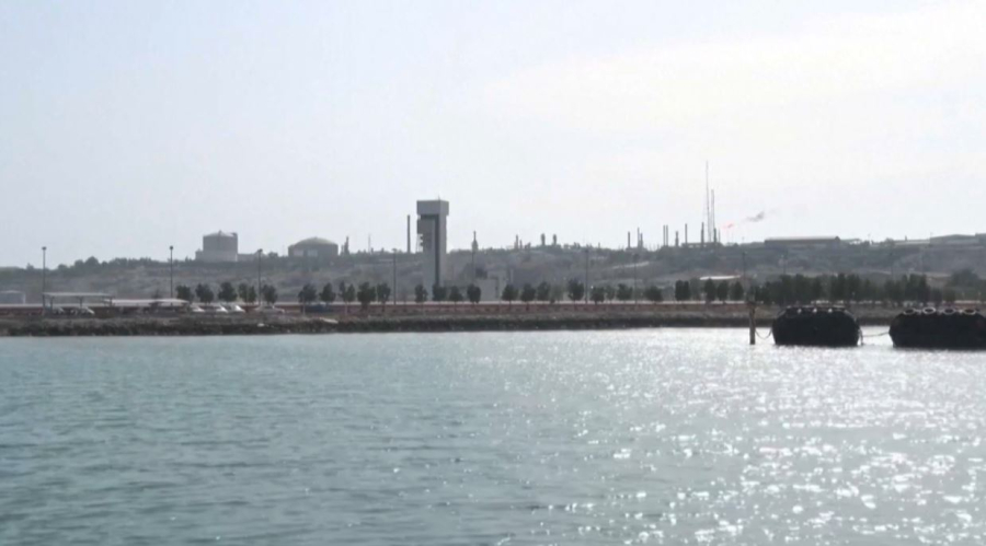 Сауд Арабиясы мұнай өндірісін қысқартты