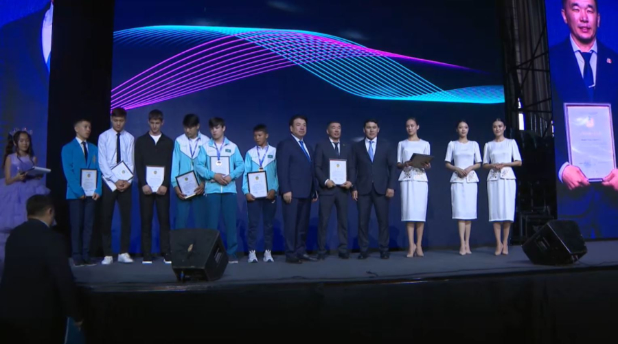 Национальная лига среди школьников проходит в столице