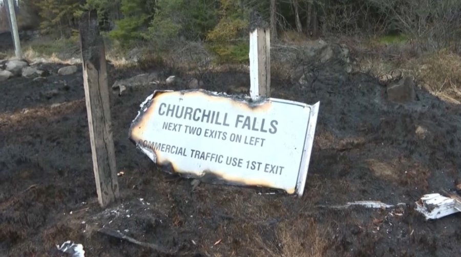 Чрезвычайное положение из-за лесных пожаров ввели в Канаде