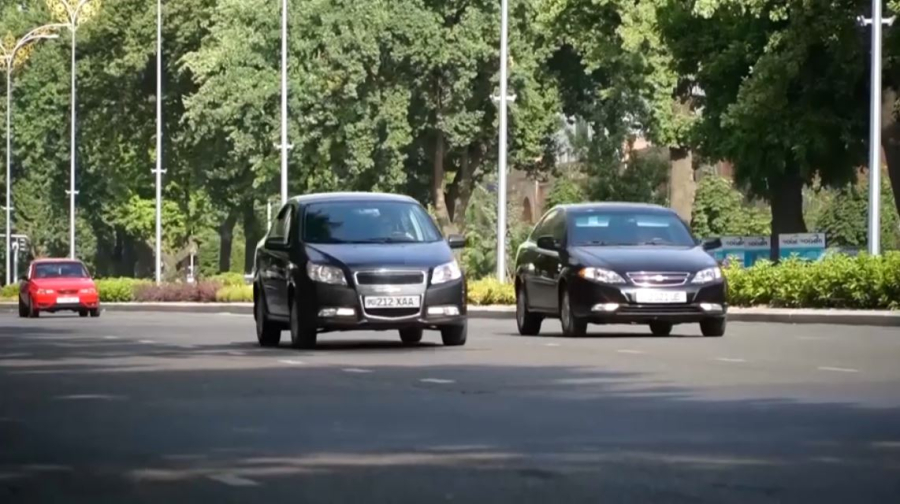 Көлік жүргізушісі 52 радарды мылтықпен атып, істен шығарды