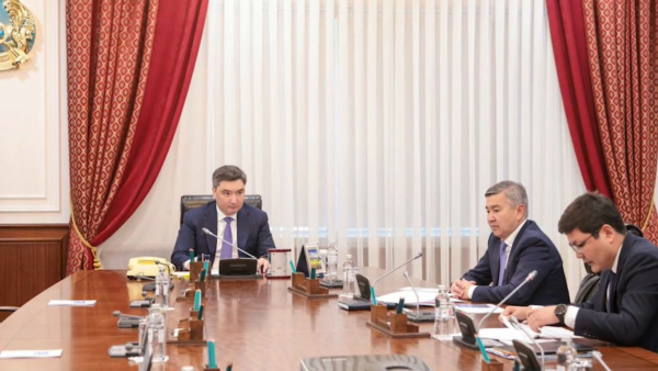 Олжас Бектенов ҚДБ төрағасымен кездесті