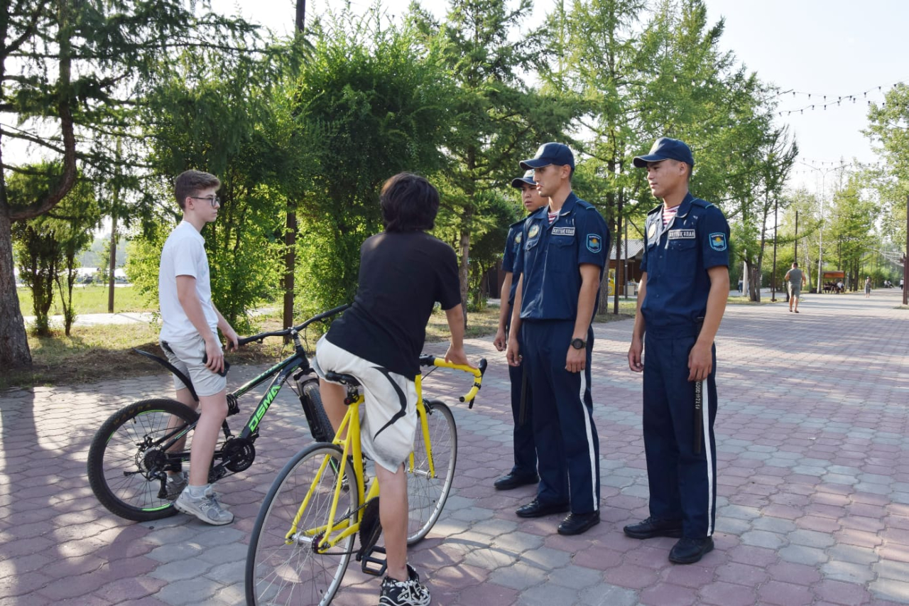 Франция мен Италия брендтерінің моделі қазір Қарағандыда сарбаз атанып жүр