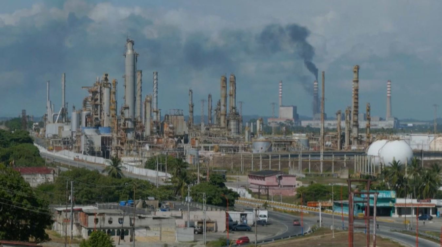 ОПЕК: В январе добыча нефти сократилась