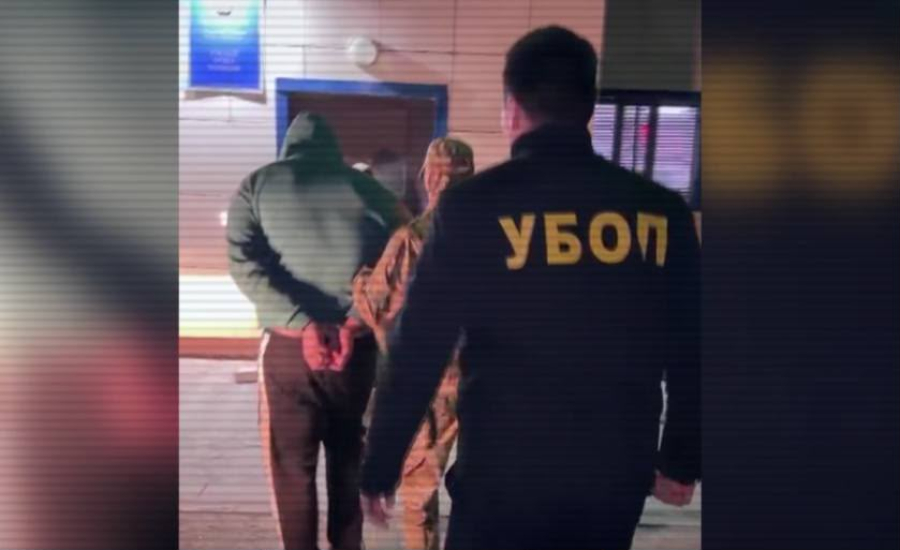 Оружие, боеприпасы и дорогие авто: МВД пресекло деятельность криминальных групп