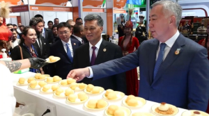 Казахстанские товары представлены на международной выставке в Урумчи