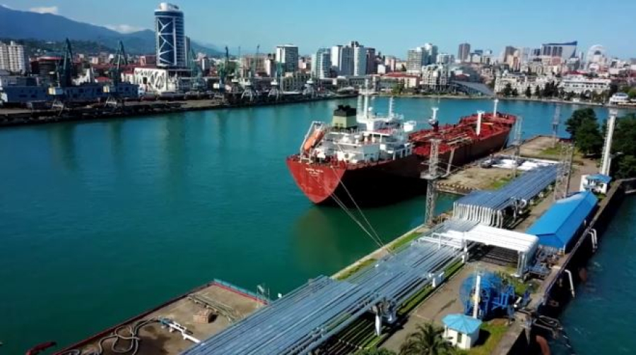 Казахстан развивает экспорт через порт Батуми