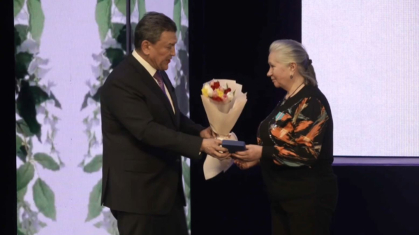 Орденами и благодарственными письмами наградили женщин в СКО