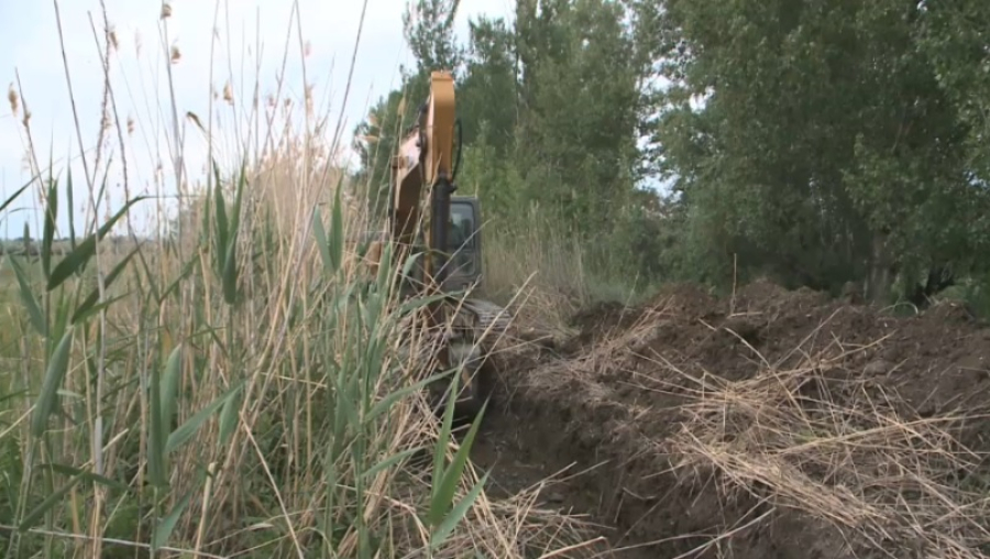 Оросительные каналы расчищают в Восточно-Казахстанской области