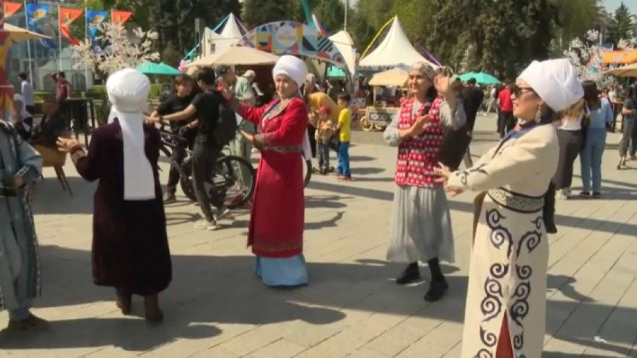 Достық үйлеріне құқықтық мәртебе беріледі