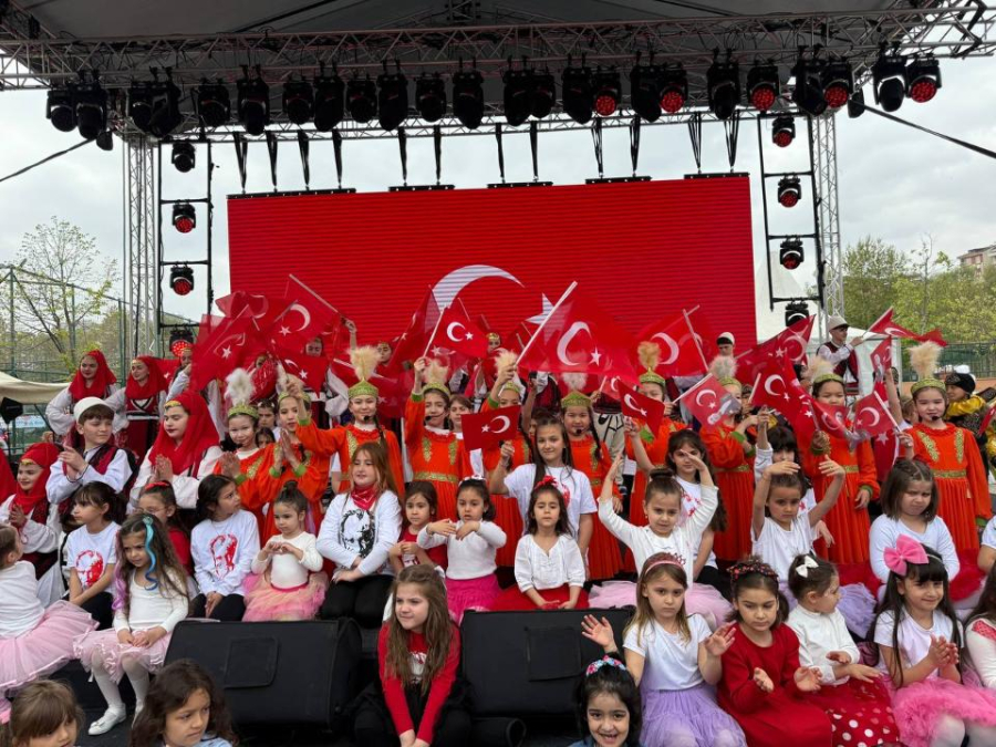 Юные таланты детской студии «Жас сарбаз» прославили Казахстан в Турции