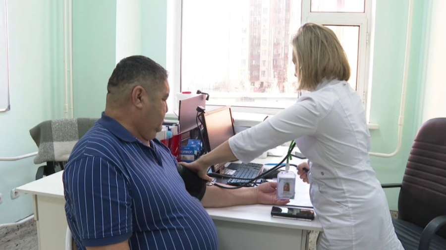 На бесплатную медпомощь в Казахстане направят более 1,5 трлн тенге